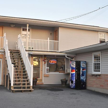 Dutch Motel By Oyo Near Hershey Park パルマイラ エクステリア 写真