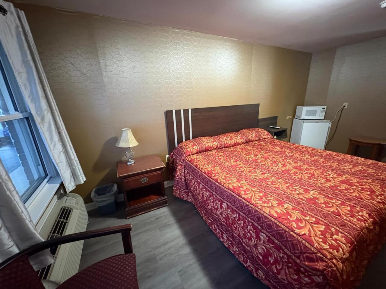 Dutch Motel By Oyo Near Hershey Park パルマイラ エクステリア 写真