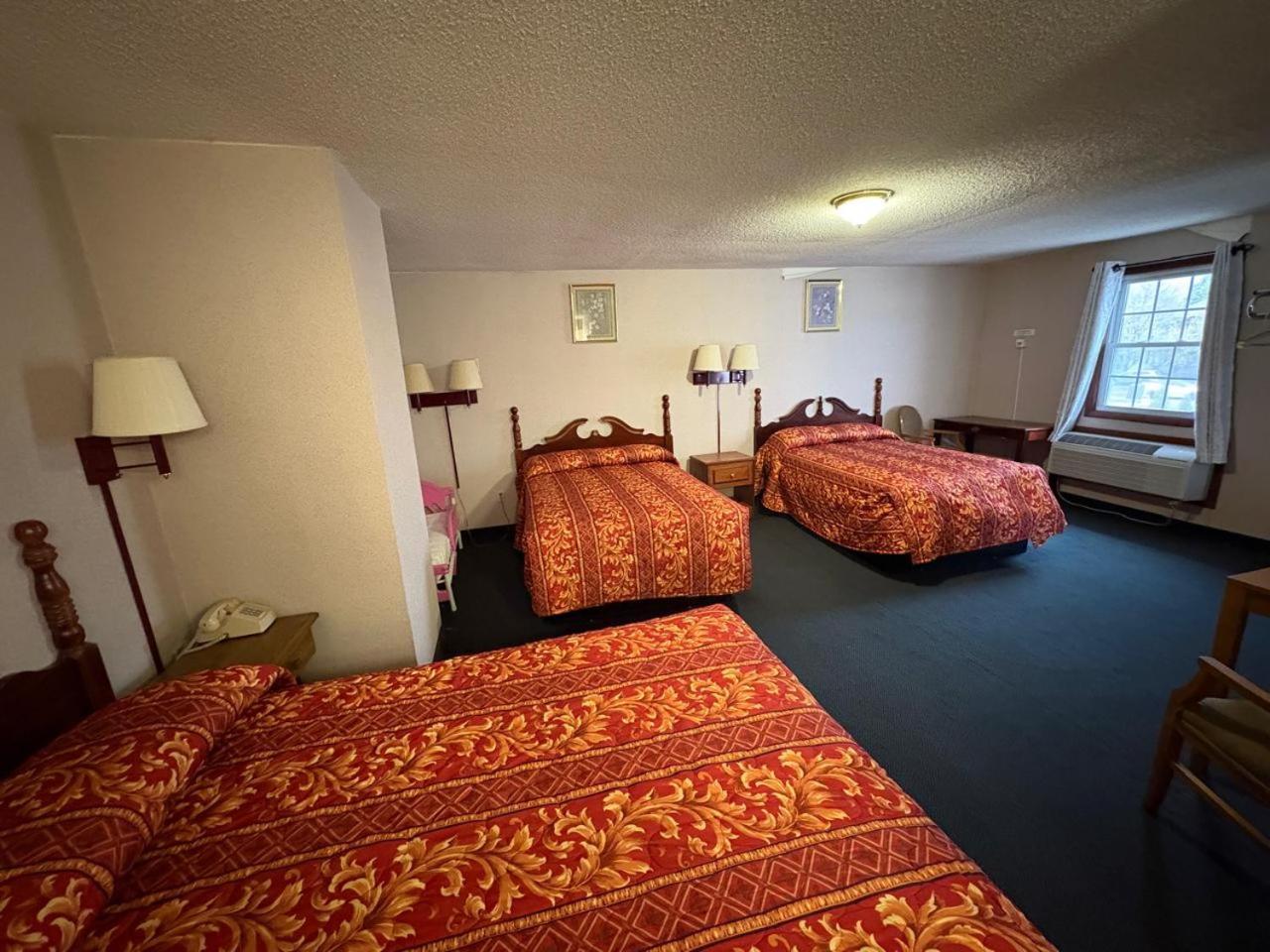 Dutch Motel By Oyo Near Hershey Park パルマイラ エクステリア 写真