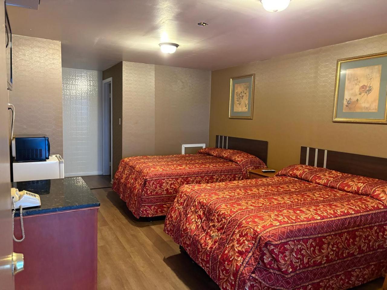 Dutch Motel By Oyo Near Hershey Park パルマイラ エクステリア 写真
