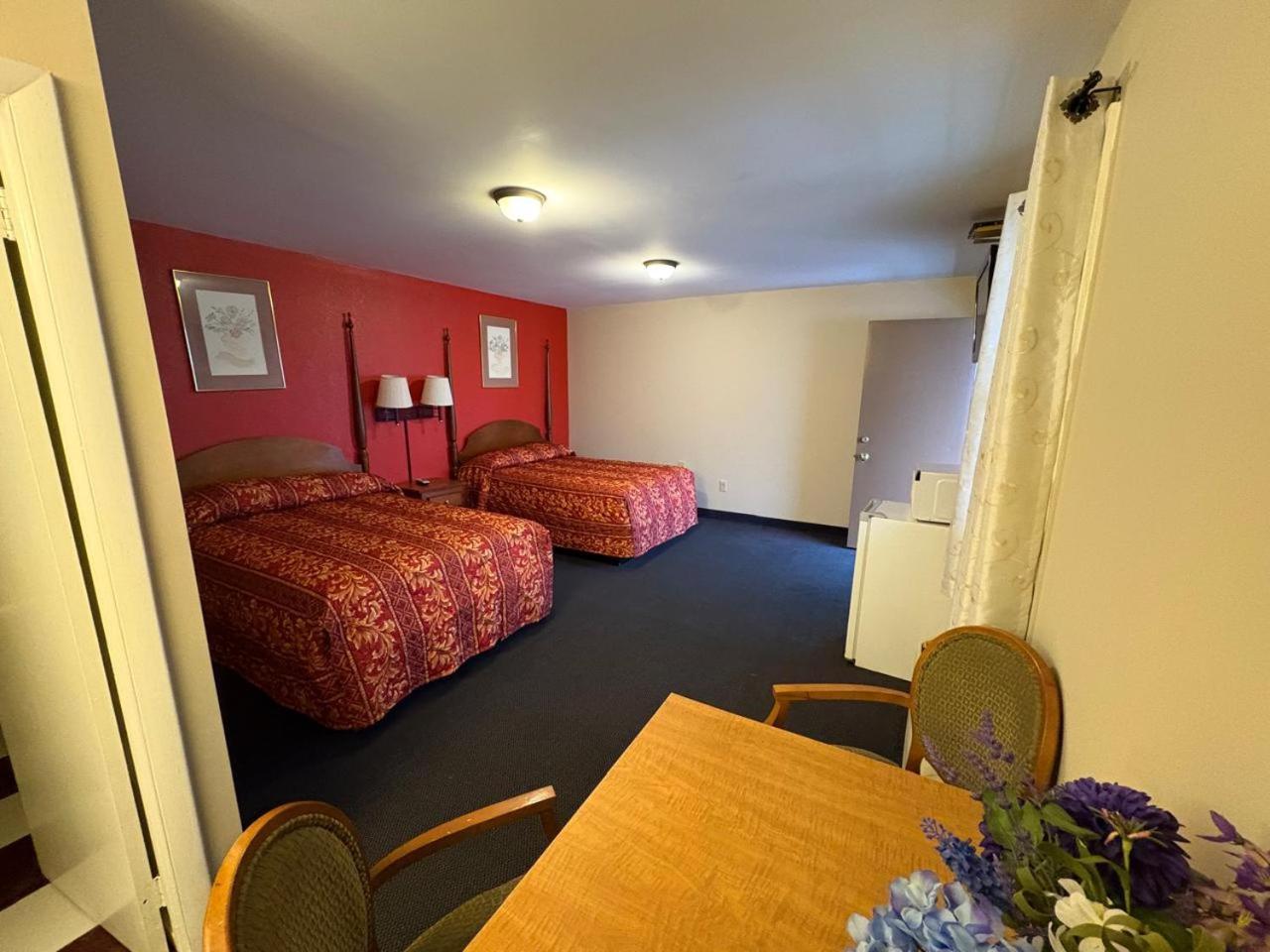 Dutch Motel By Oyo Near Hershey Park パルマイラ エクステリア 写真