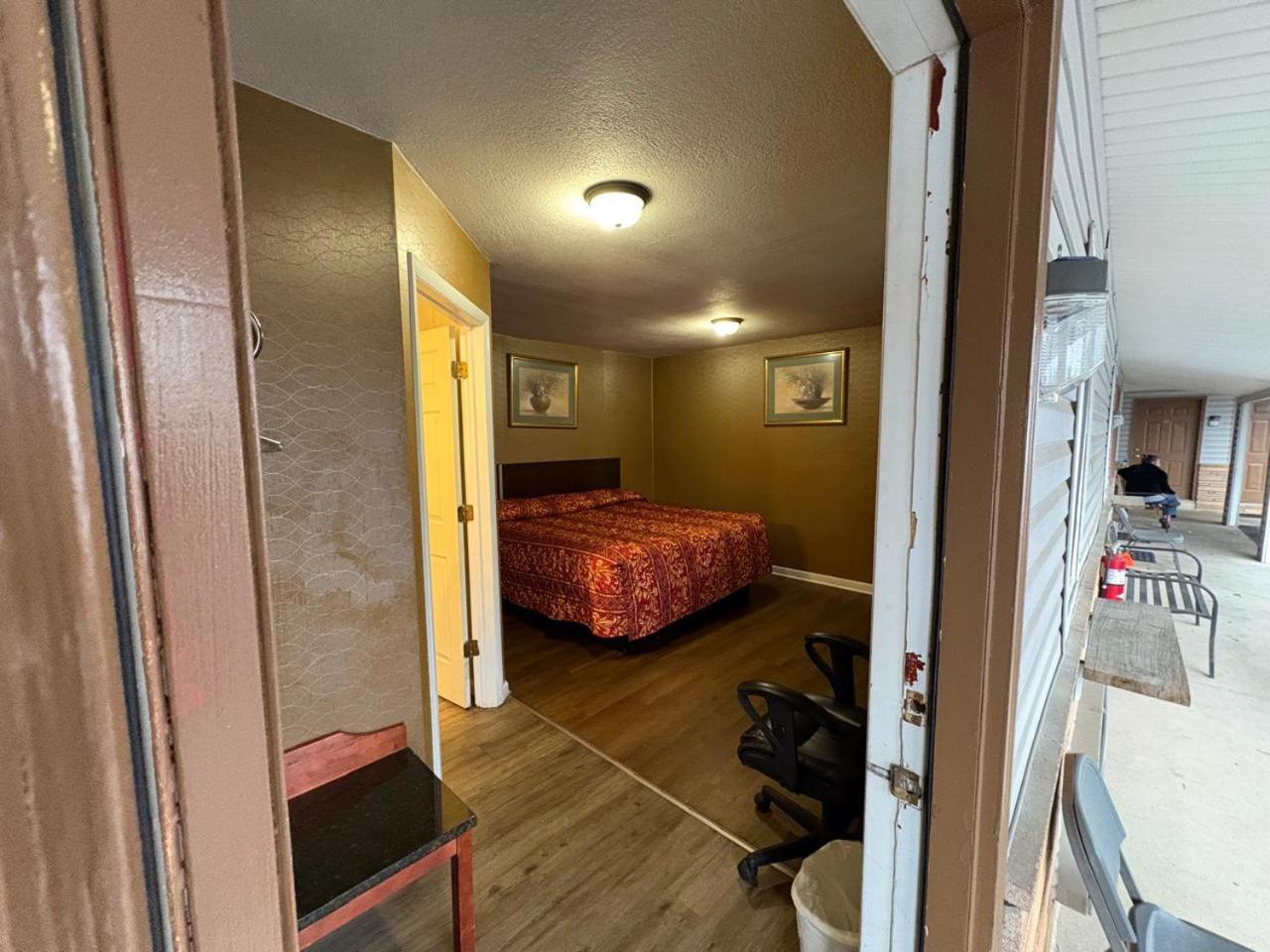 Dutch Motel By Oyo Near Hershey Park パルマイラ エクステリア 写真
