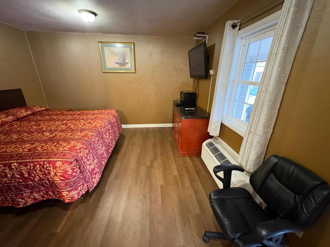 Dutch Motel By Oyo Near Hershey Park パルマイラ エクステリア 写真