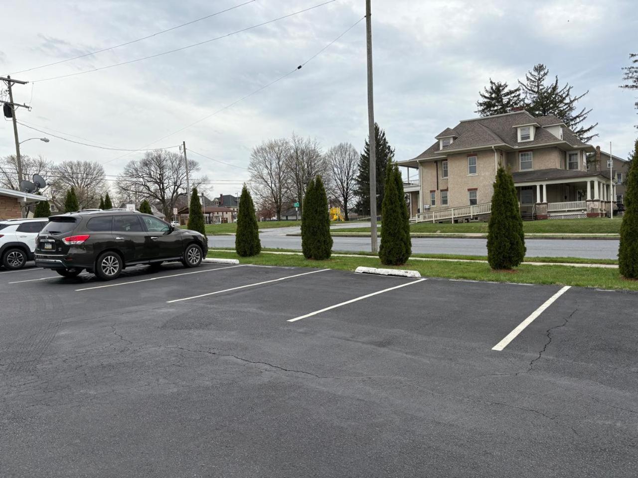 Dutch Motel By Oyo Near Hershey Park パルマイラ エクステリア 写真