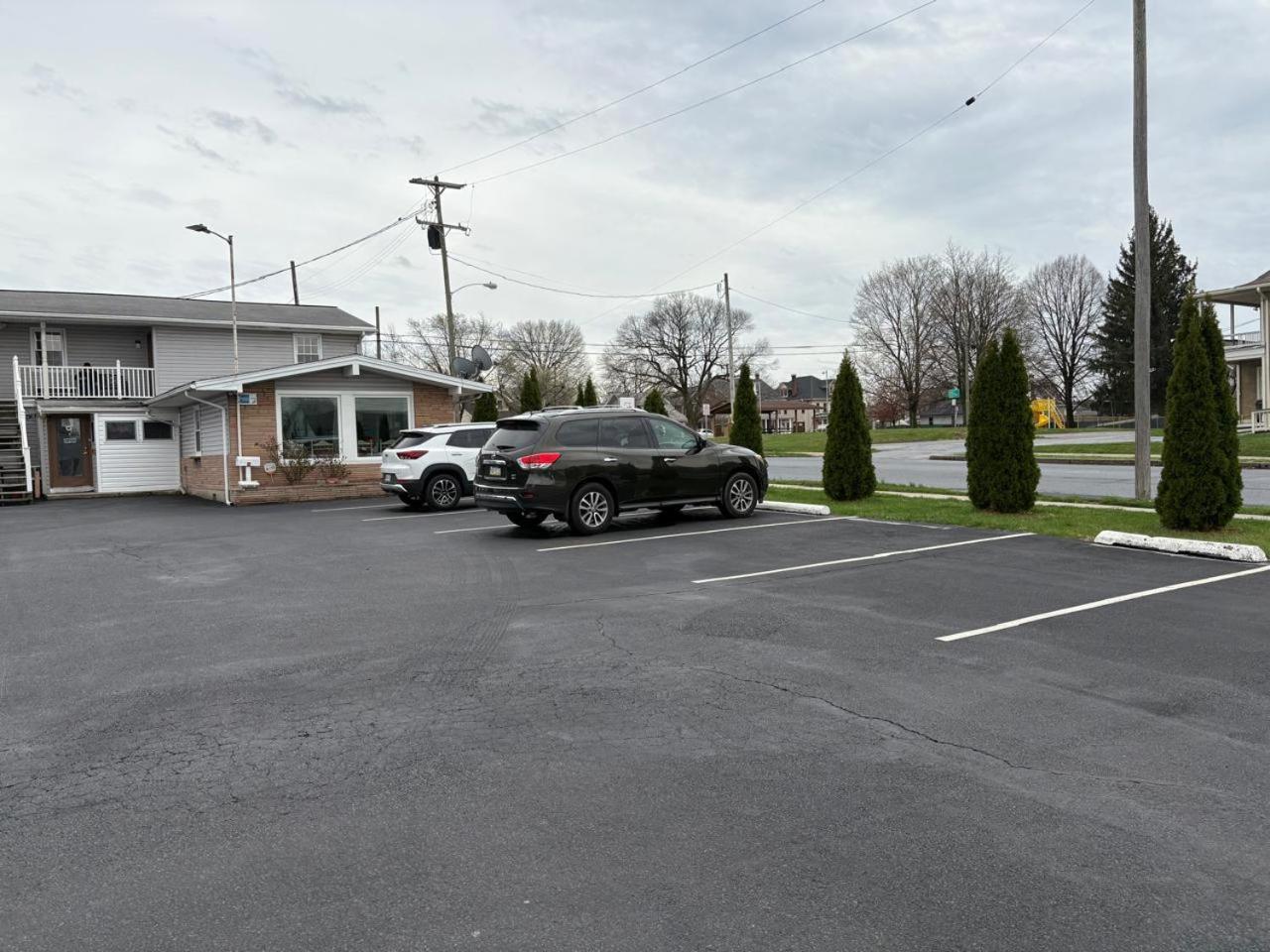 Dutch Motel By Oyo Near Hershey Park パルマイラ エクステリア 写真