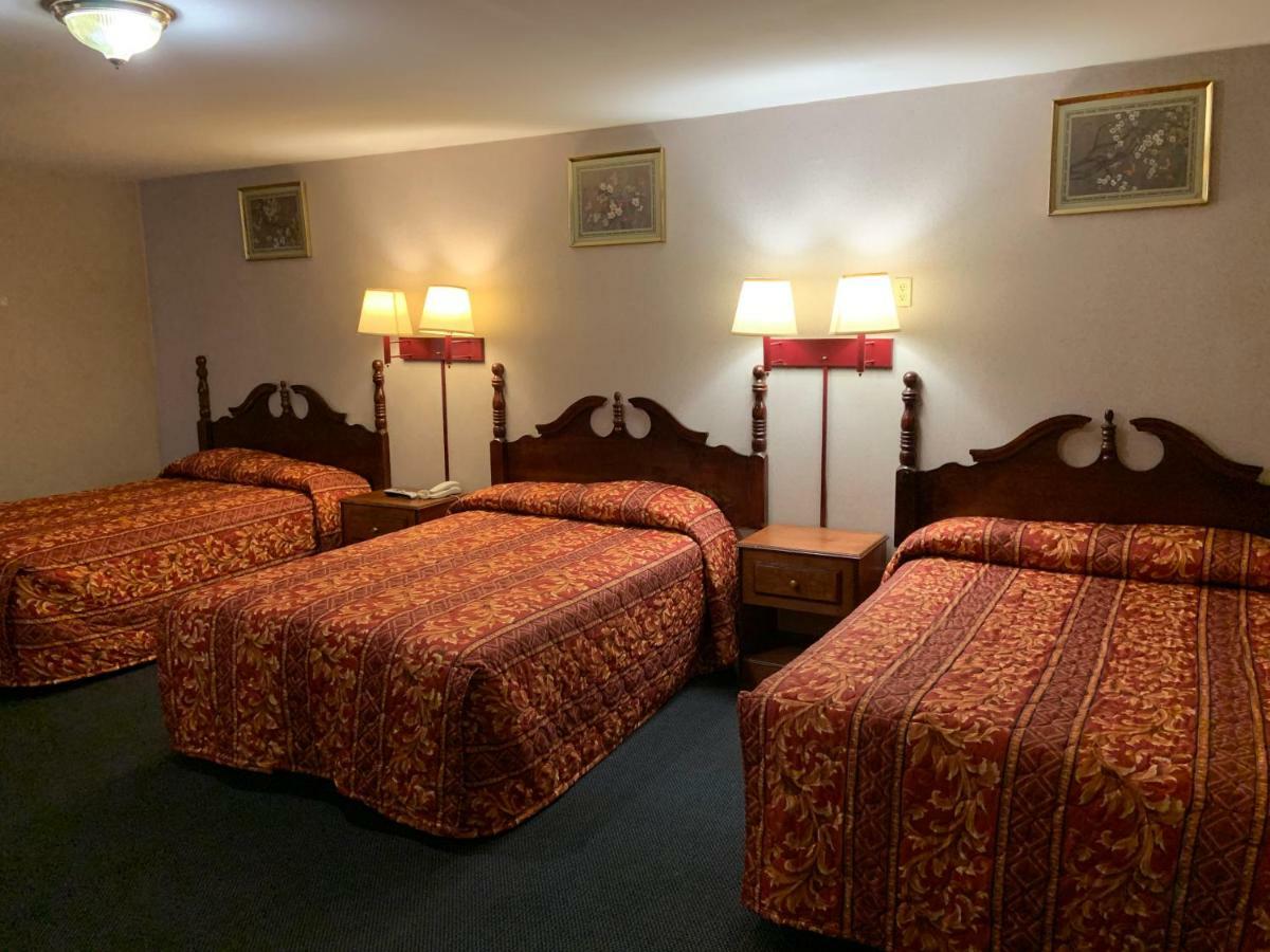 Dutch Motel By Oyo Near Hershey Park パルマイラ エクステリア 写真