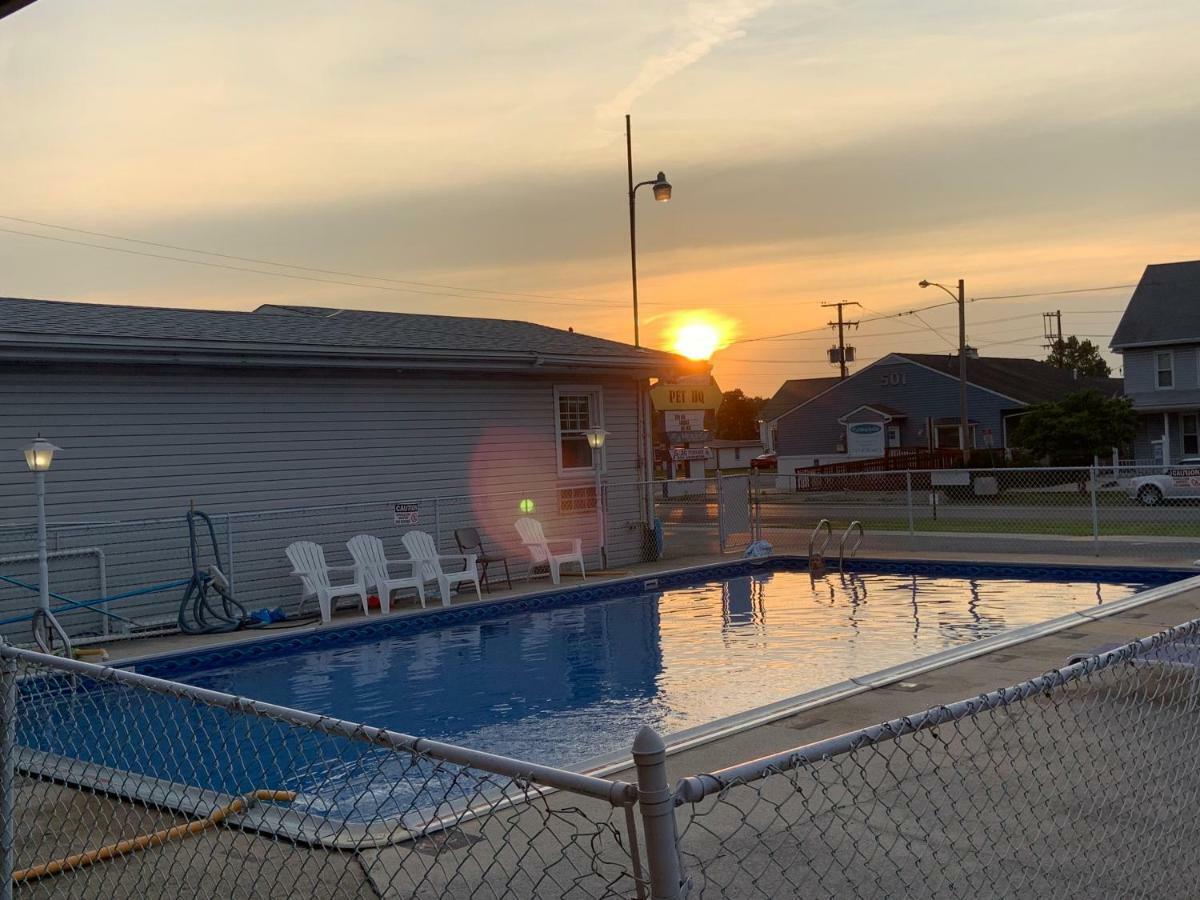 Dutch Motel By Oyo Near Hershey Park パルマイラ エクステリア 写真