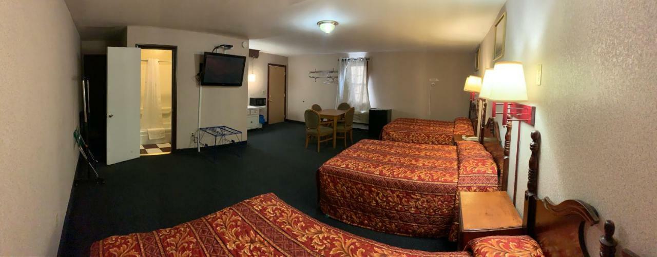 Dutch Motel By Oyo Near Hershey Park パルマイラ エクステリア 写真