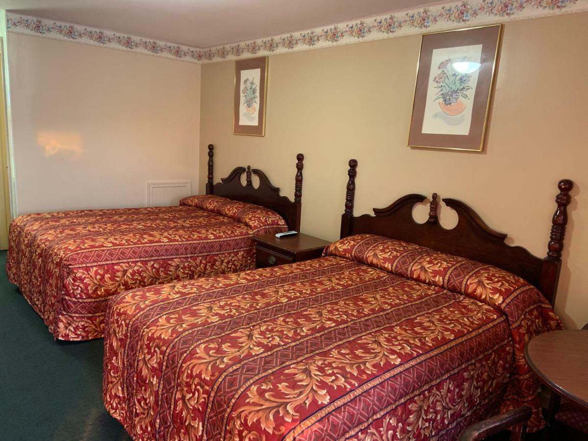 Dutch Motel By Oyo Near Hershey Park パルマイラ エクステリア 写真